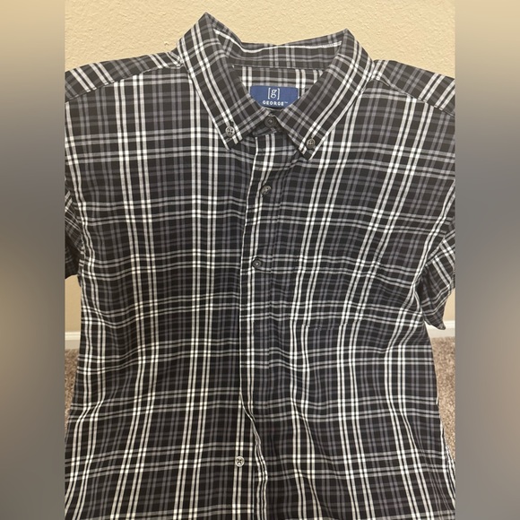 2 Short-Sleeve Button-Up Shirts - Size Small - Billabong & George - Picture 6 of 8